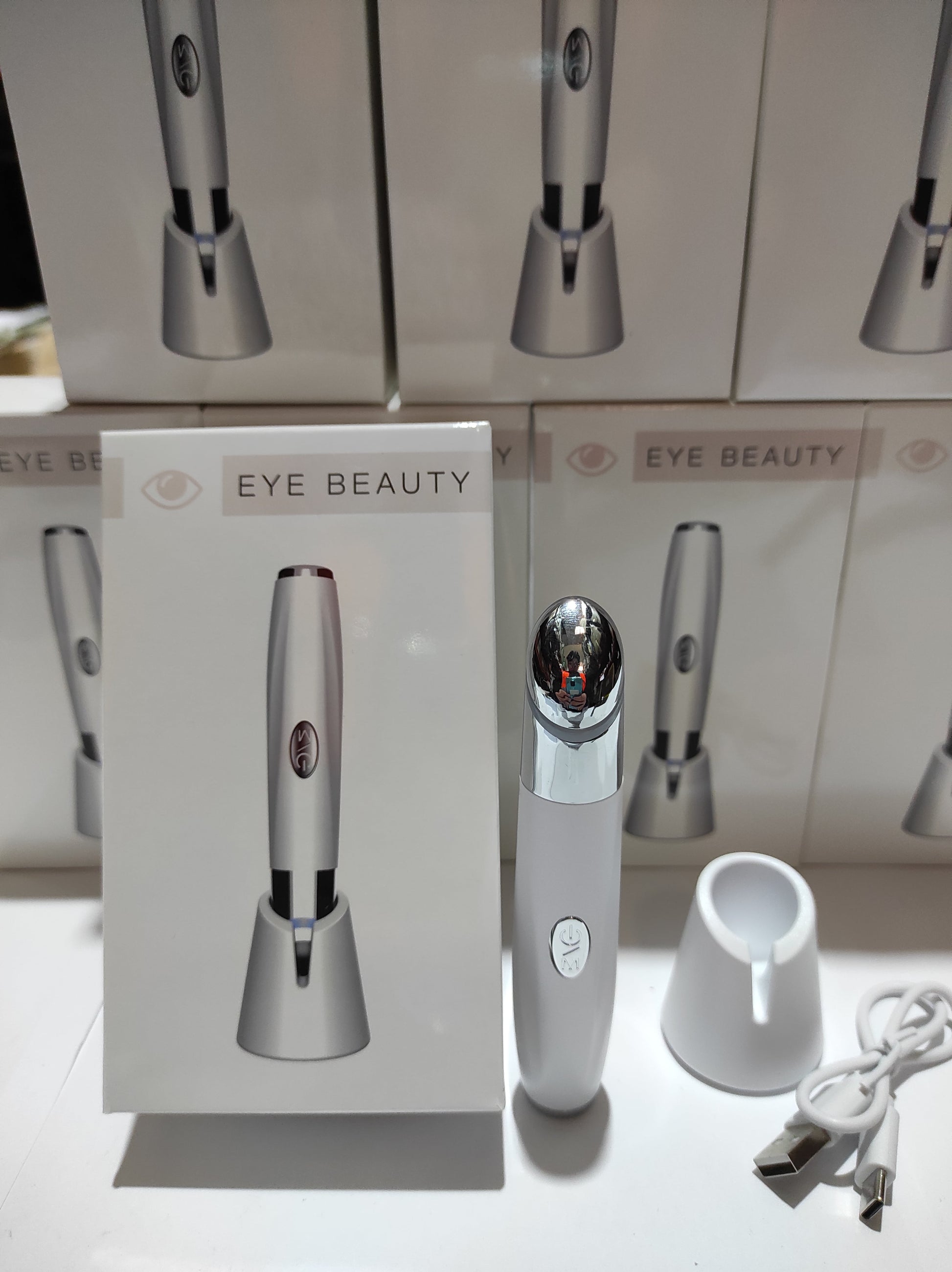Masajeador recargable para contorno de ojos y labios — vista 6