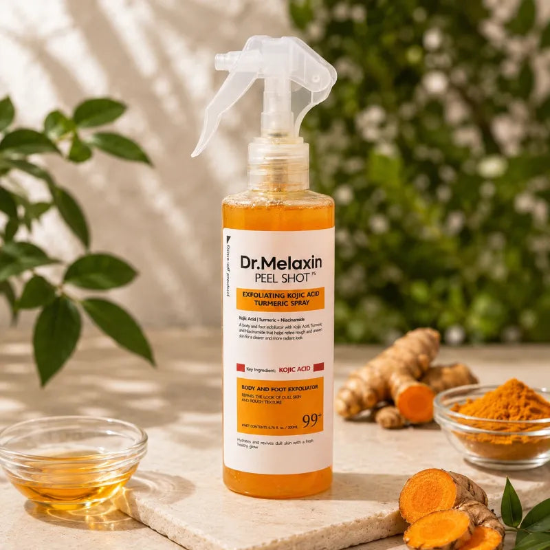 El spray exfoliante junto a raíces y polvo de cúrcuma